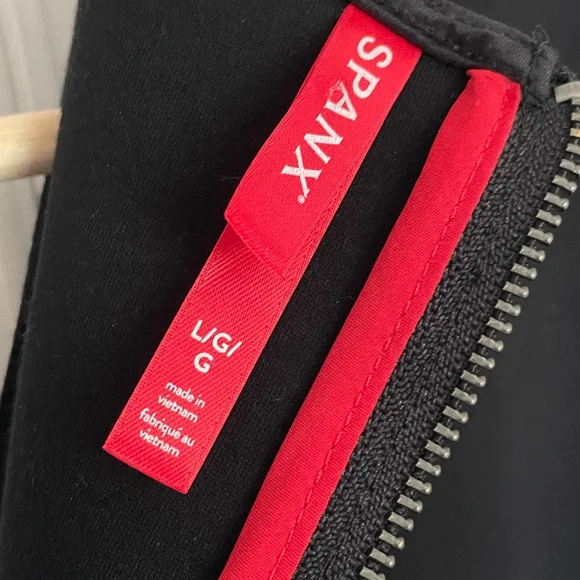 Spanx The Perfect Sleeveless Jumpsuit LARGE Black Smoothing Flare Leg - Picture 4 of 7